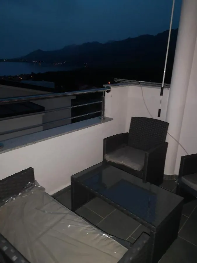 Apartment Apartmani Ima Rovanjska Croatia