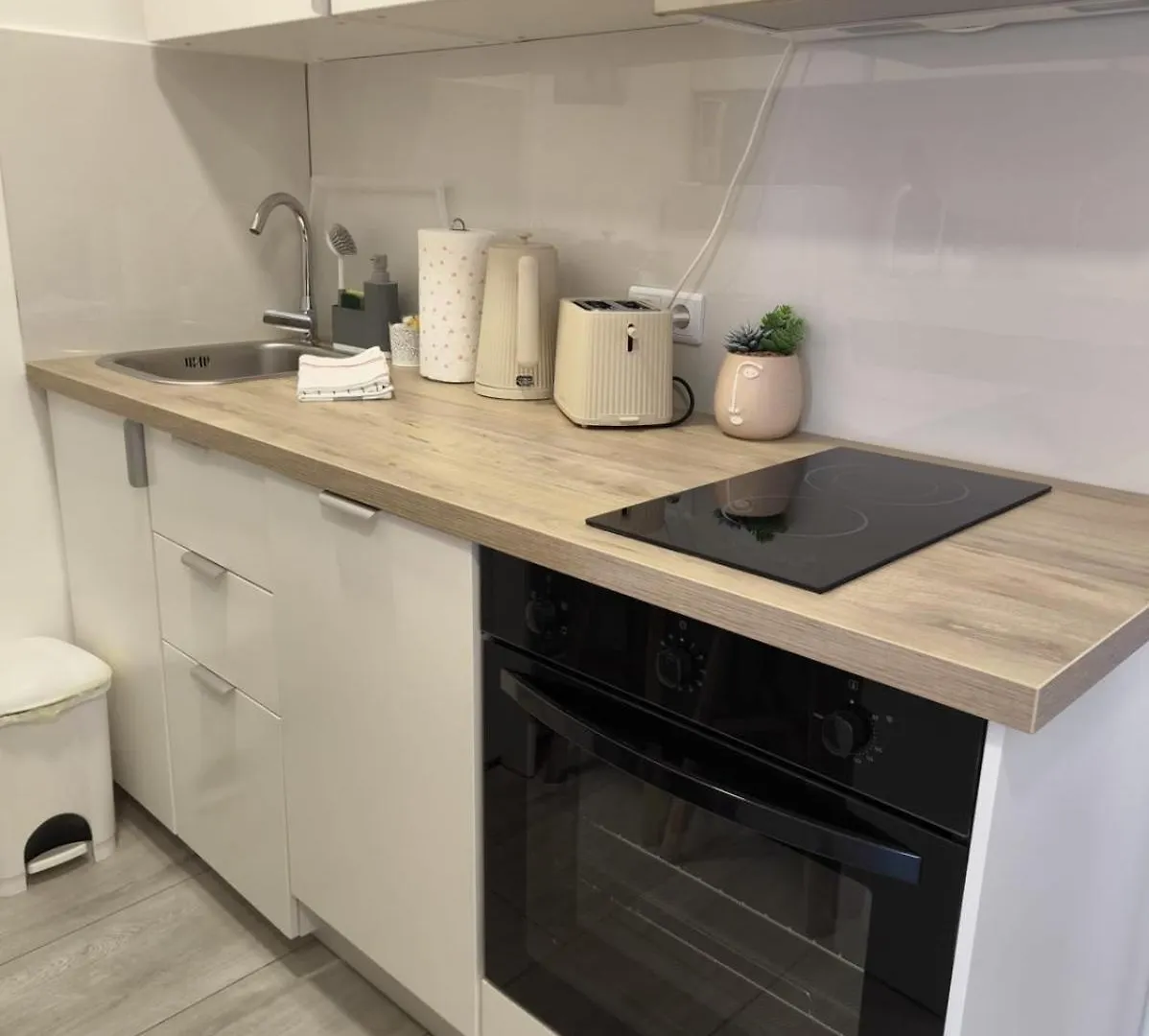Apartmani Ima Rovanjska 0*,  Kroatië
