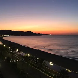 appartement-avec-vue-sur-mer-sur-la-promenade-des-anglais.fr-provencehotel.com/